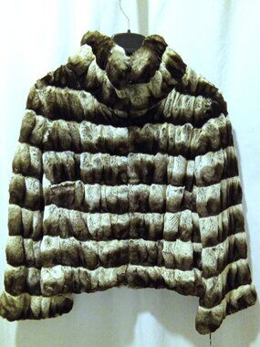 NWT Carlisle Vintage Faux Fur Chinchilla Coat Jacket Zipper High Neck Lined SOFT